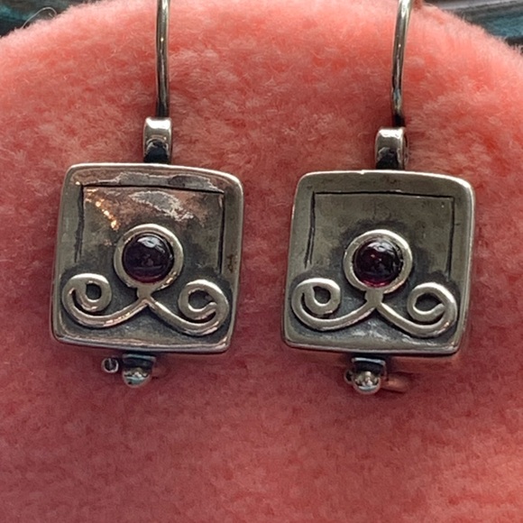 Silpada Vintage Rare Didae Garnet Locking Wire Earrings - Israel - Picture 3 of 8